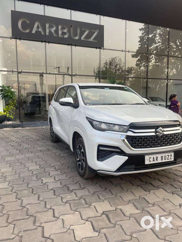 Maruti Suzuki Invicto Zeta Plus 7str, 2025, Petrol