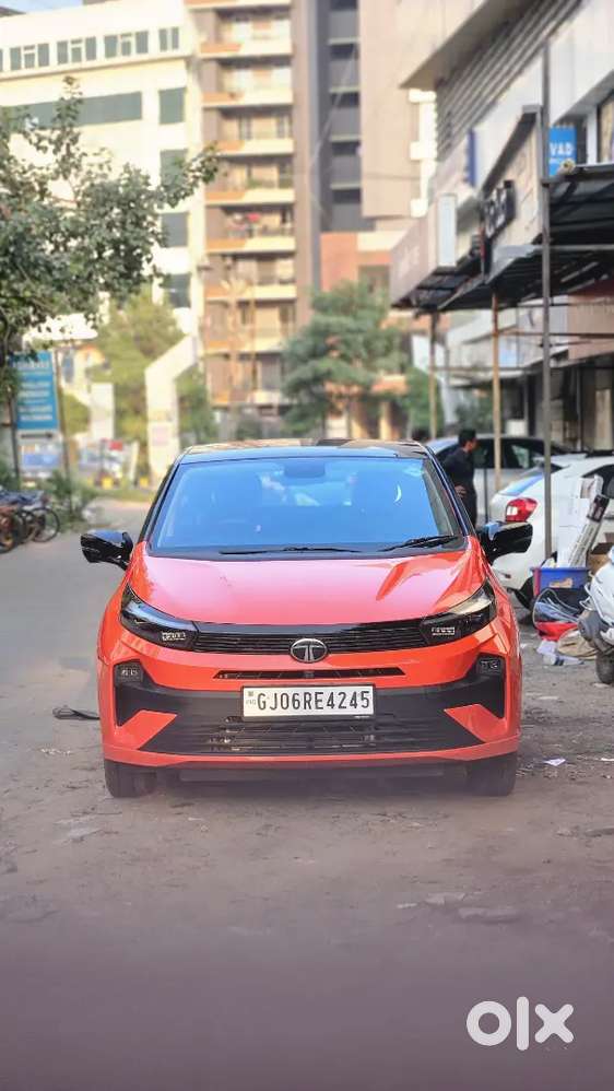 Tata Altroz 2025 Cng & Hybrids 4000 Km Driven