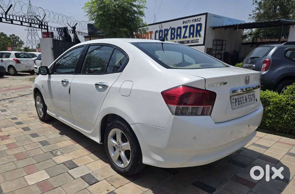 Honda Amaze Vx 1.2 Petrol Cvt, 2011, Petrol