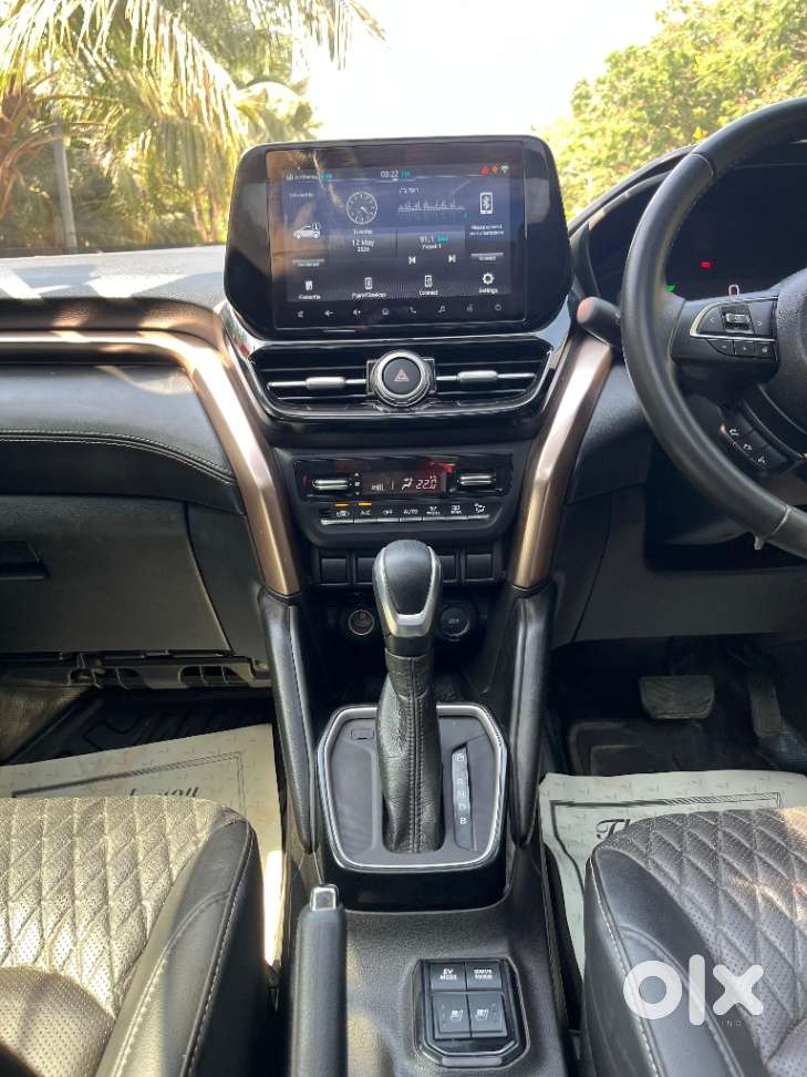 Maruti Suzuki Grand Vitara 1.5 Alpha Plus Intelligent Hybrid Ecvt, 2..