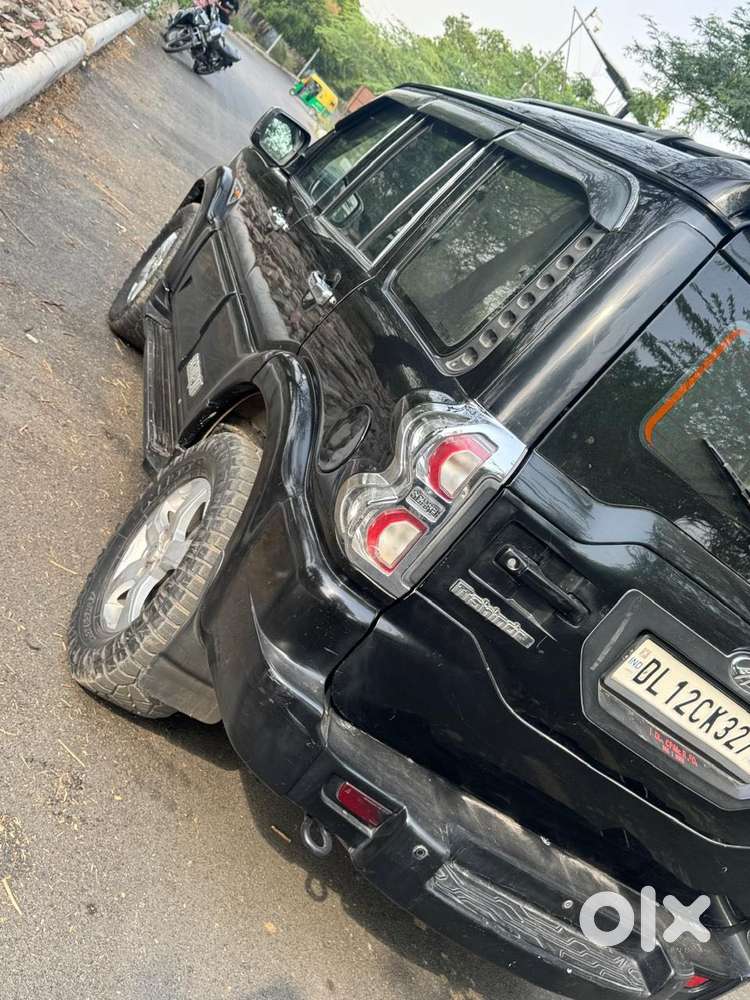 Mahindra Scorpio S6 Plus, 2016, Diesel