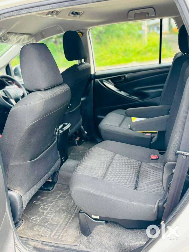 Toyota Innova Crysta 2.4 G Mt, 2022, Diesel