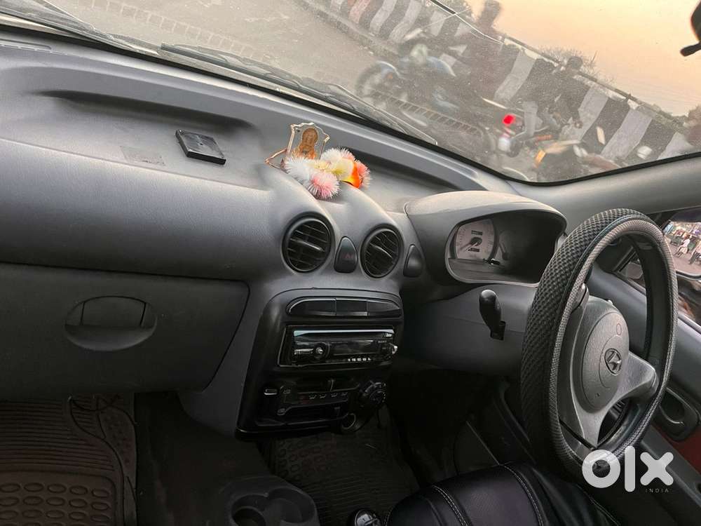 Hyundai Santro 2009 Petrol Frunt Glss Break And Minor Dentiong