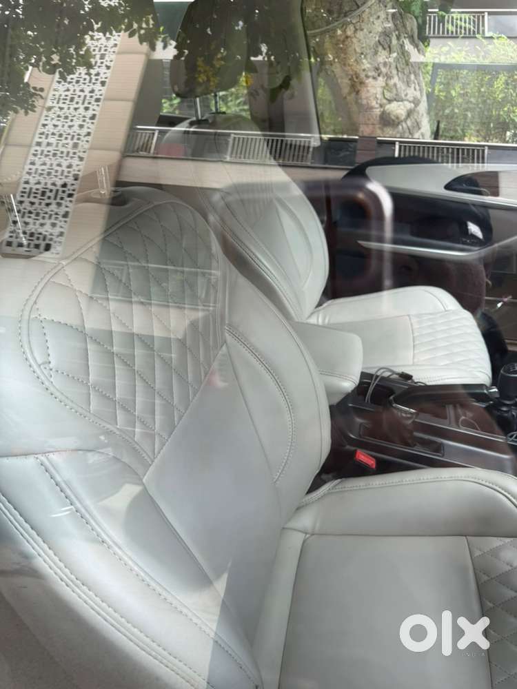 Mahindra Xuv700 Petrol Manual 2022