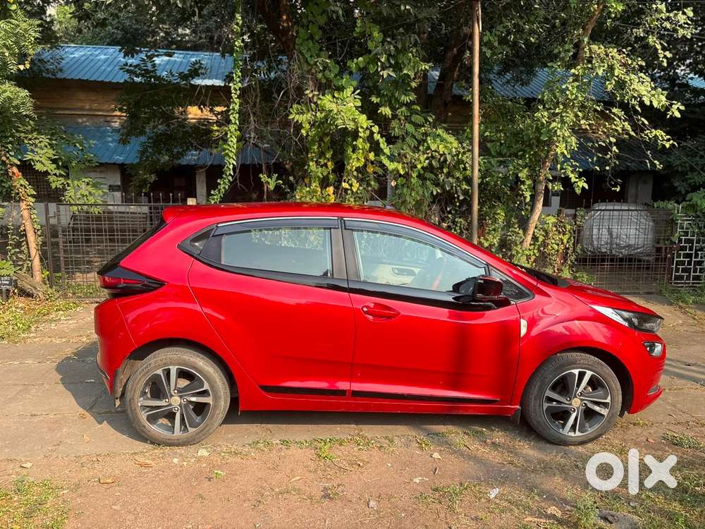 Tata Altroz Petrol 2021