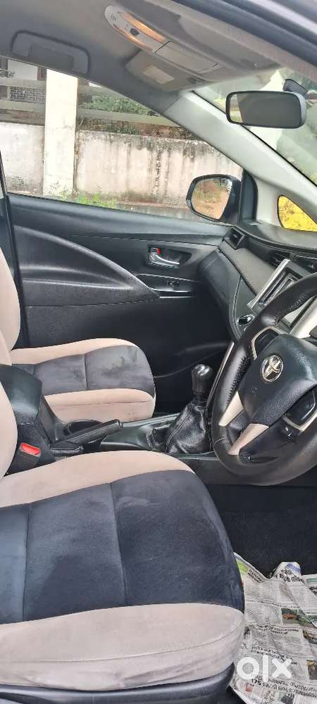 Toyota Innova Crysta 2016 G4