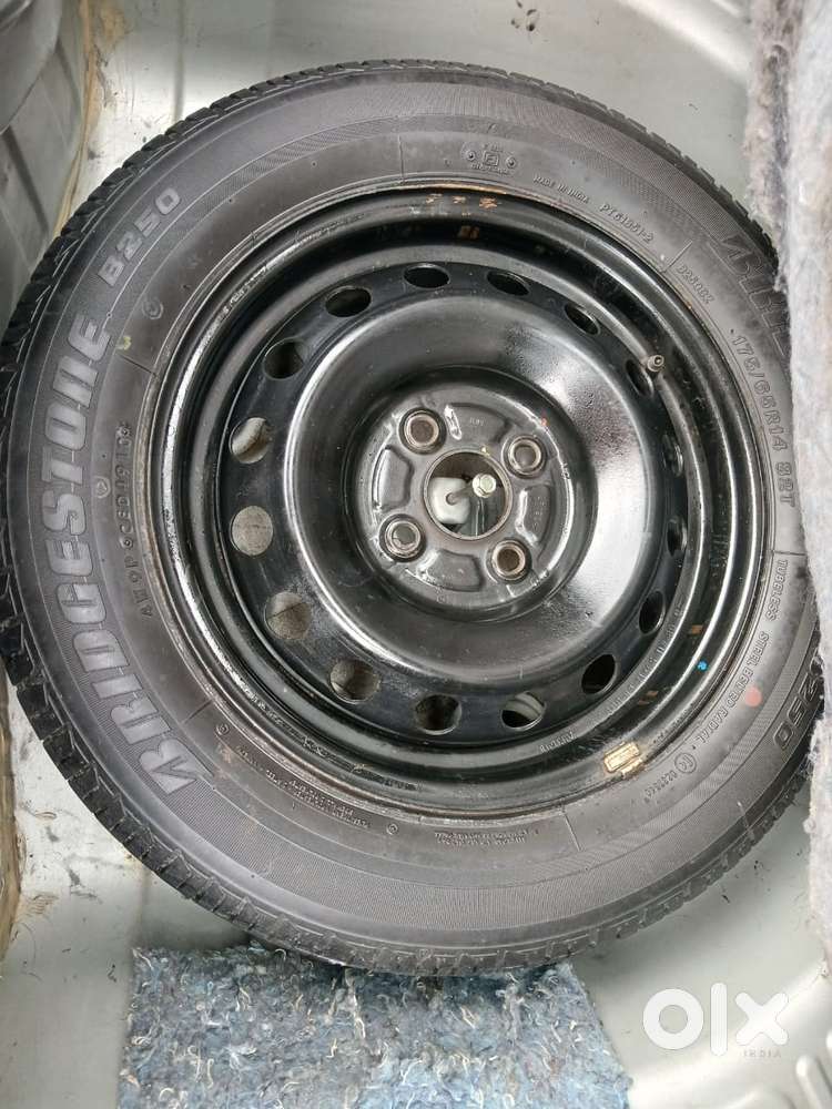 Toyota Etios Liva 2011-2012 G, 2012, Petrol