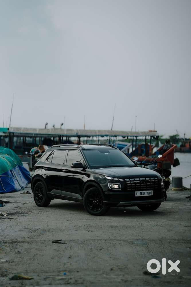 Hyundai Venue Petrol 2025