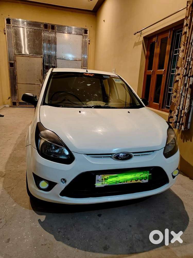 Ford Car Cng Hybrid 2012