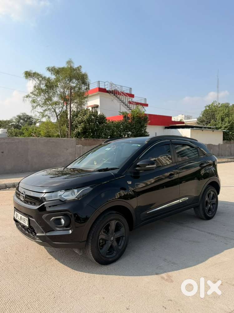 Tata Nexon, 2023, Petrol