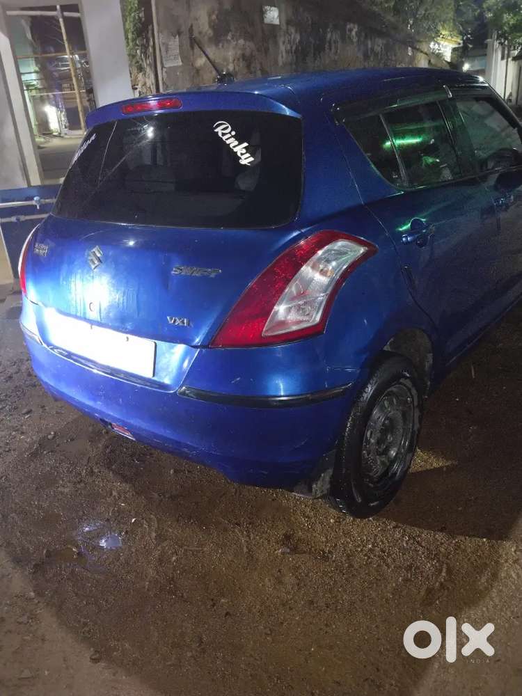 Maruti Suzuki Swift Petrol 2012