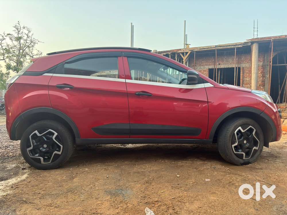 Tata Nexon Petrol Manual 2018