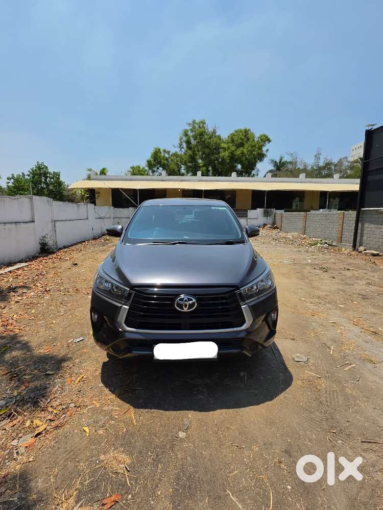 Toyota Innova Crysta 2.4 G Mt, 2022, Diesel