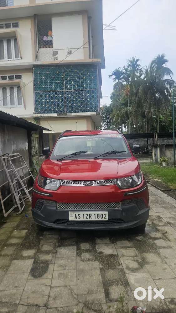 Mahindra Kuv100 Nxt Petrol 2017