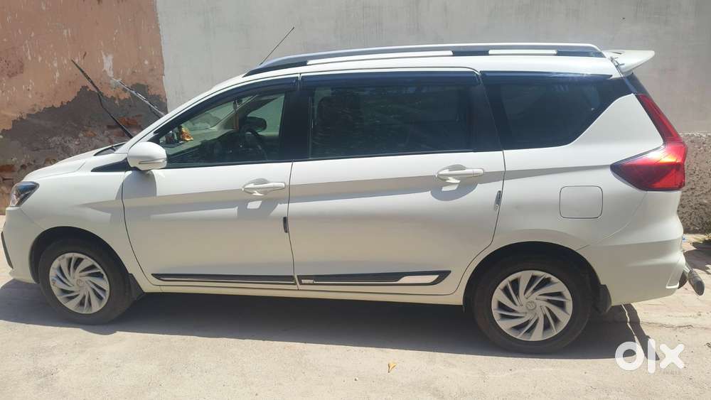 Maruti Suzuki Ertiga 1.5 Vxi, 2024, Petrol