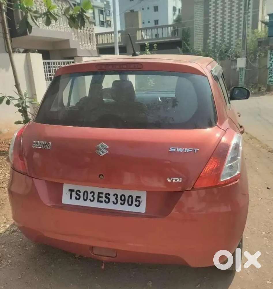 Maruti Suzuki Swift 2012 Diesel 103599 Km Driven