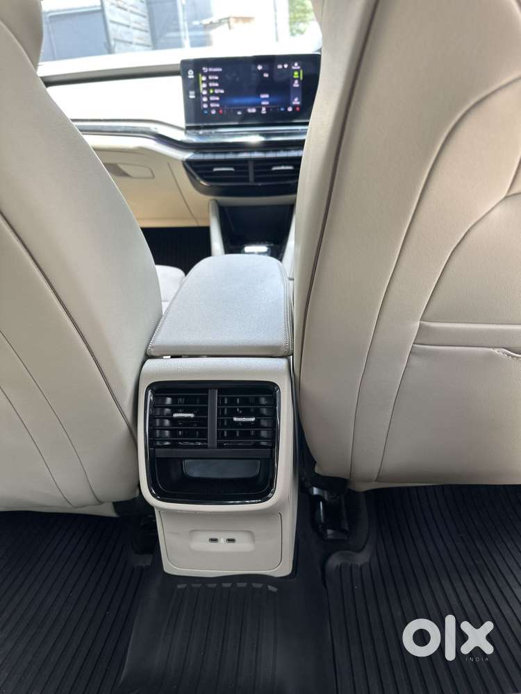 Skoda Octavia 2.0 L K Tsi At, 2022, Petrol