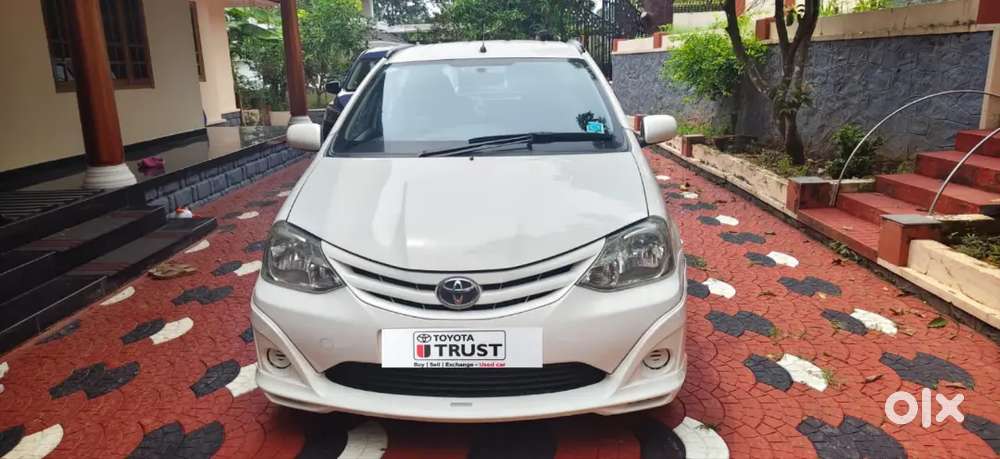 Toyota Etios Liva 2012