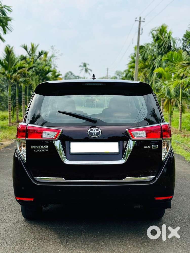Toyota Innova Crysta [2020-ongoing] 2.4 Gx 7 Str, 2022, Diesel