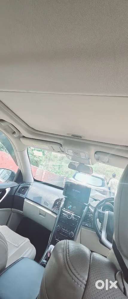 Mahindra Xuv500 2017 Diesel Top Model Well Maintained