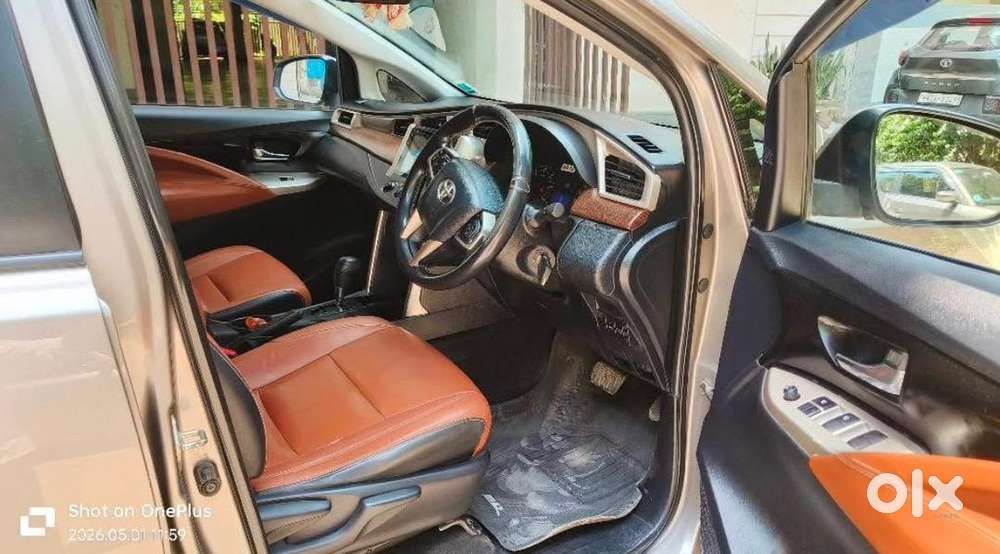 Toyota Innova Crysta 2018 Diesel Well Maintained