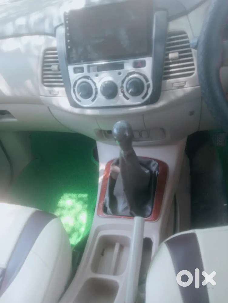 Toyota Innova 2013 Diesel Well Maintained