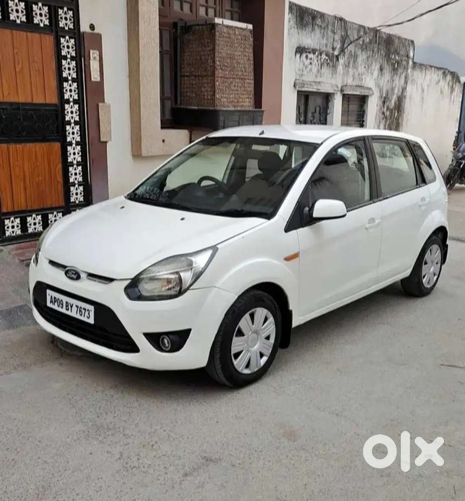 Ford Figo 1.2 Petrol 2013