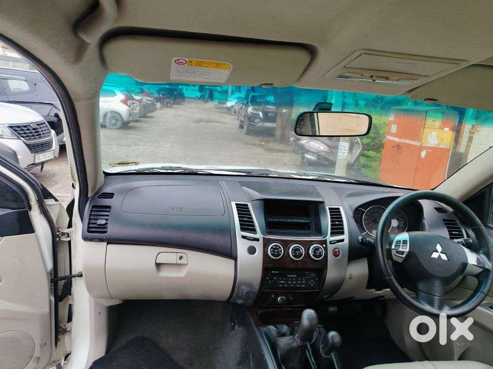 Mitsubishi Pajero Sport 2.5 Manual, 2012, Diesel