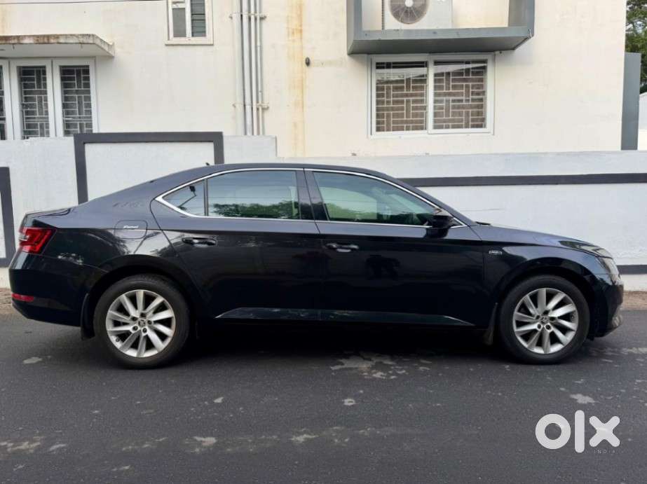 Skoda Superb 2.0 Tsi At L&k, 2016, Petrol