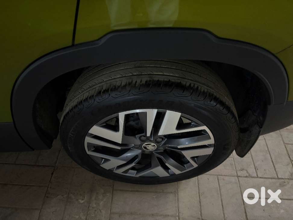 Skoda Kylaq Prestige At, 2025, Petrol