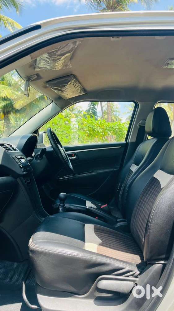 Maruti Suzuki Swift Vxi Abs Bsiv, 2016, Petrol