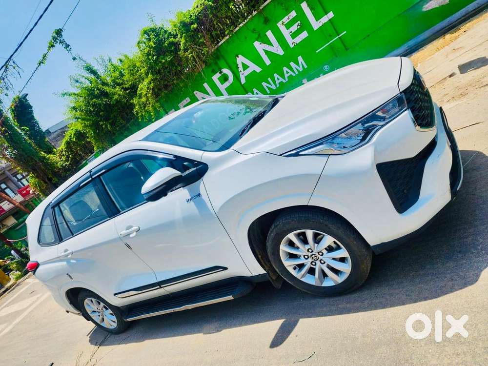 Toyota Innova Hycross 2.0 Vx Hybrid 7 Str, 2025, Petrol