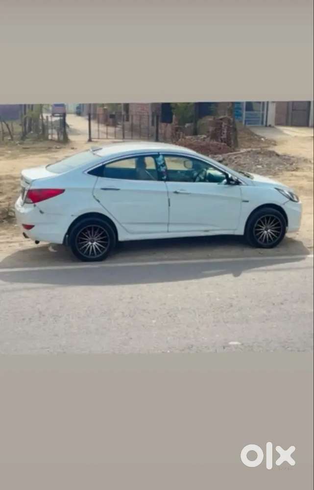 Hyundai Verna 1.6 Sx 2012