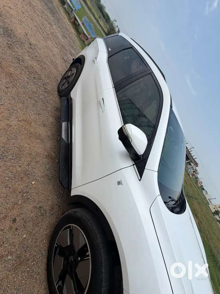 Mahindra Xev 9s 2026 Electric 10000 Km Driven