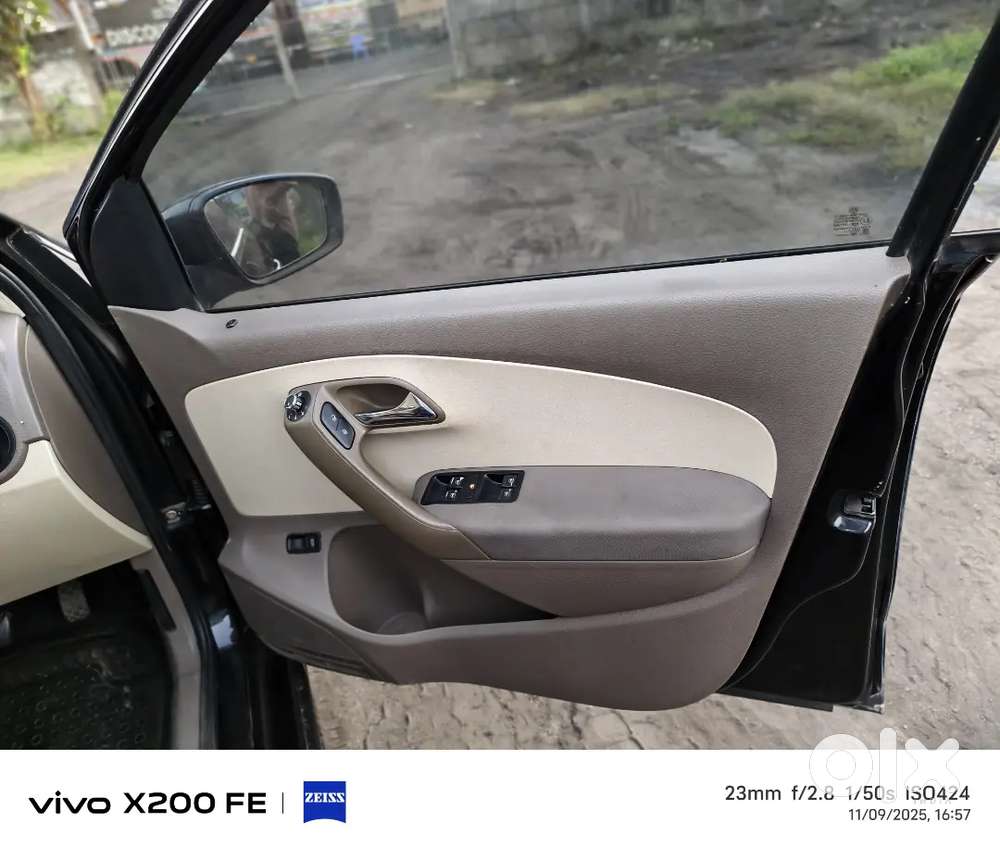 Skoda Rapid 1.6 Ambaint Tdi All Company  Oem Fittings 62000 Clocked