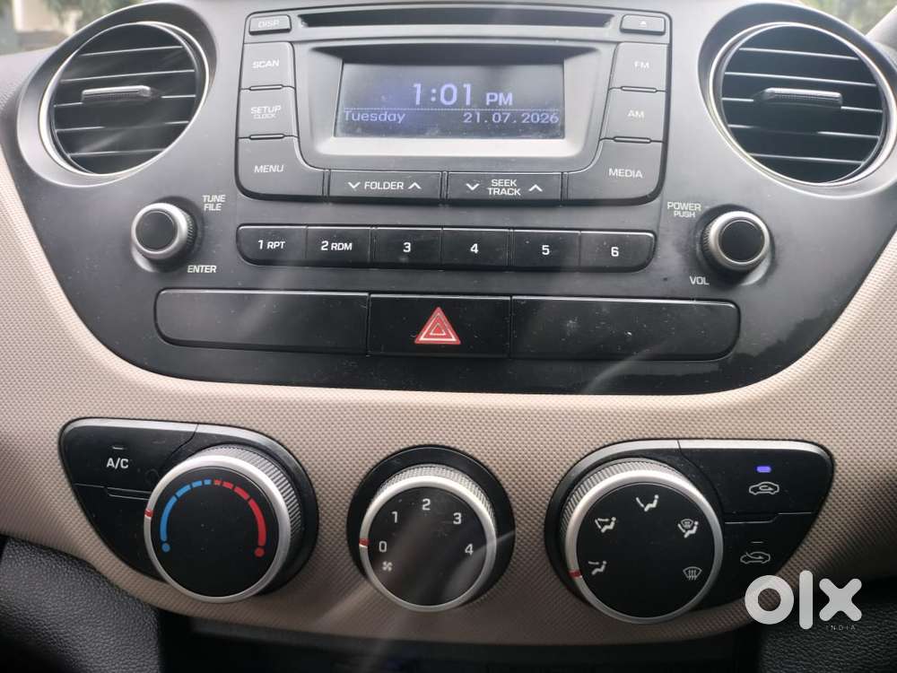 Hyundai Grand I10 Sportz, 2015, Petrol
