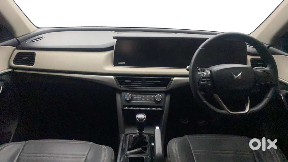 Mahindra Xuv700 2.2 Ax 5 Diesel Mt 7 Str, 2022, Diesel