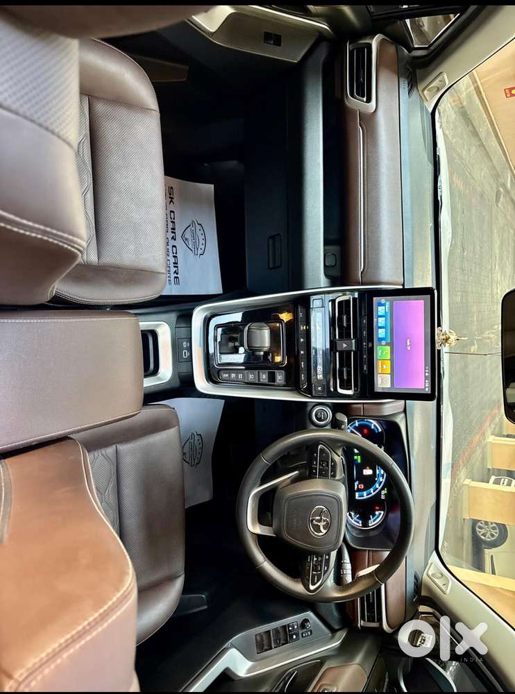 Toyota Innova Hycross 2.0 Zx Hybrid 7 Str, 2025, Petrol