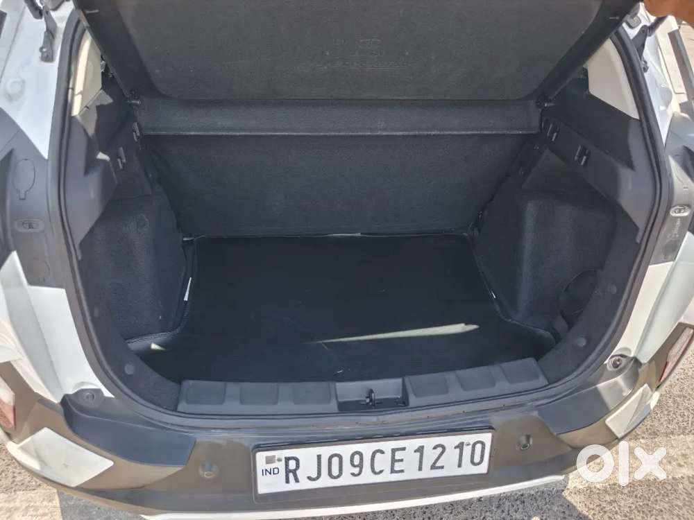Tata Nexon 2024 Petrol 16200 Km Driven