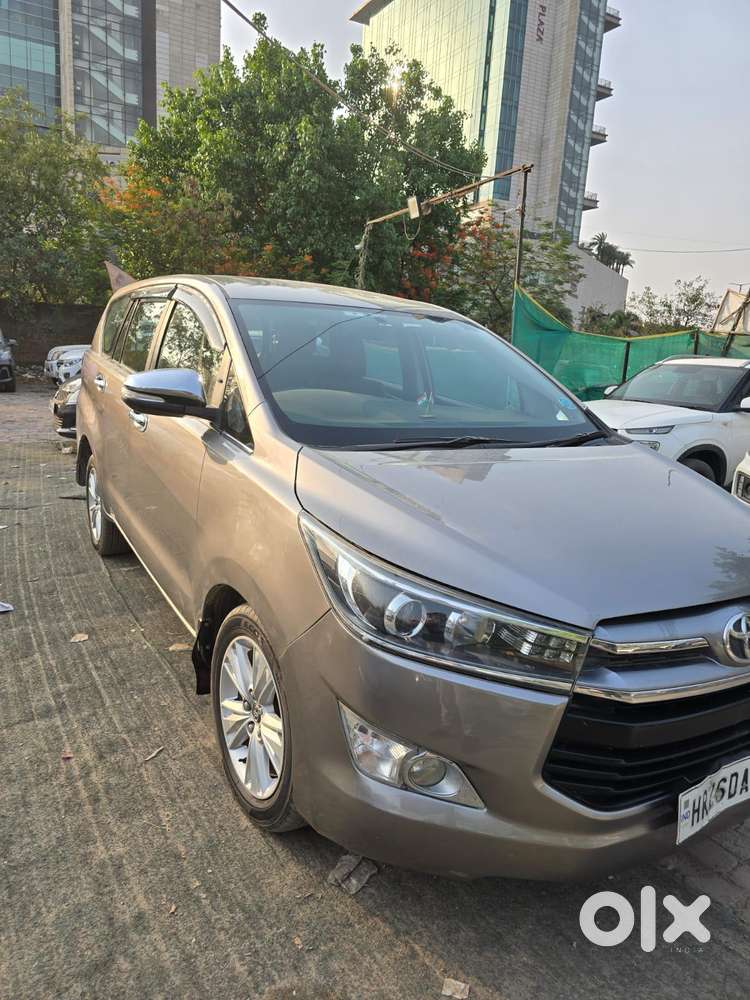 Toyota Innova Crysta 2.8 Zx At, 2016, Petrol