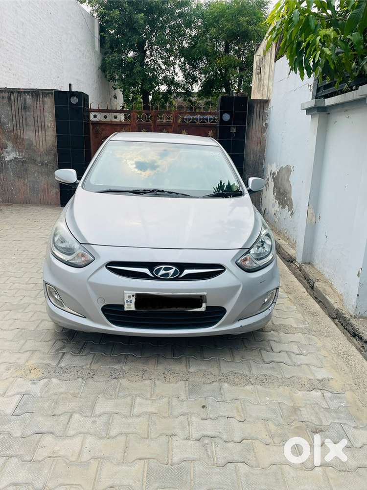 Hyundai Fluidic Verna 2012