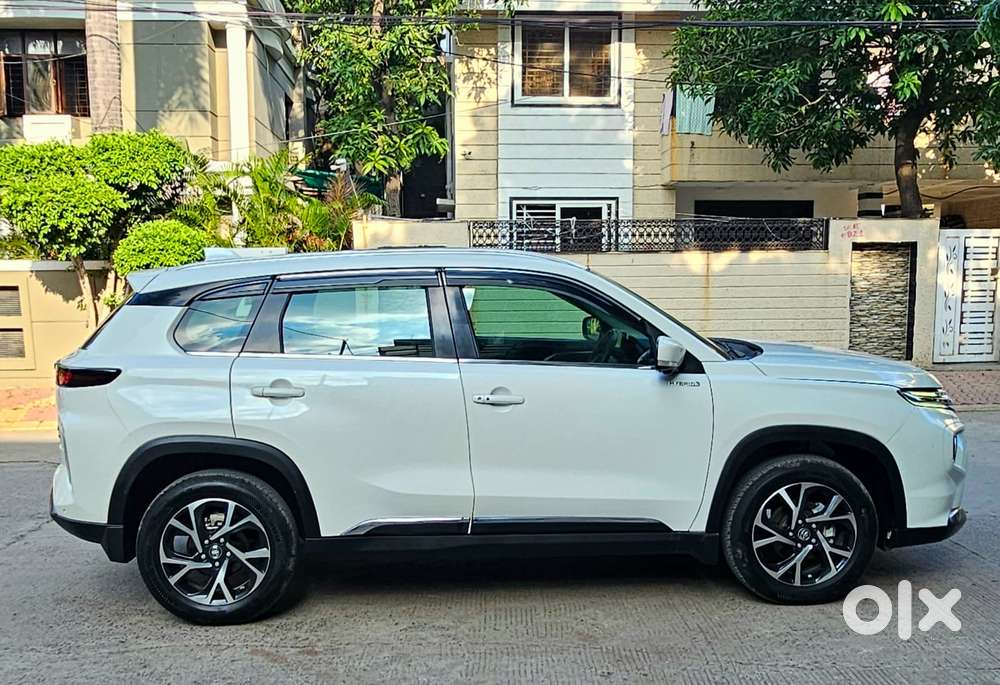 Toyota Urban Cruiser Hyryder 1.5 V Hybrid, 2025, Petrol