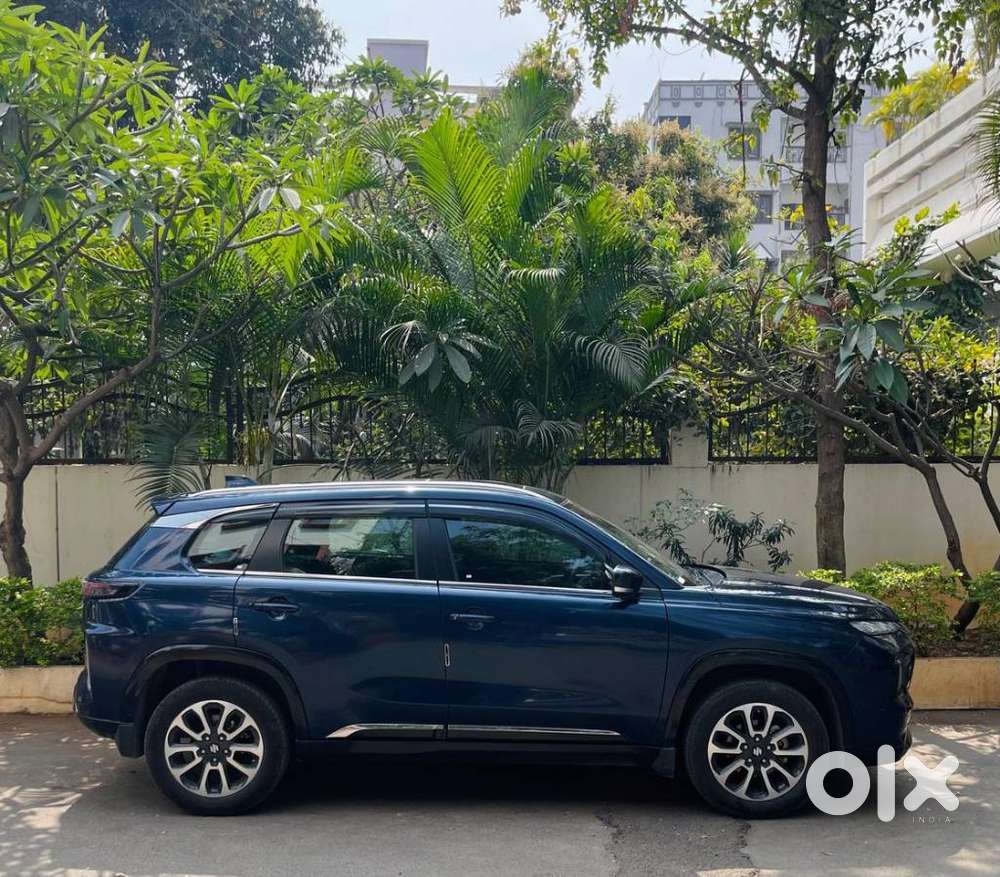 Maruti Suzuki Grand Vitara 1.5 Alpha Plus Intelligent Hybrid Ecvt, 2..