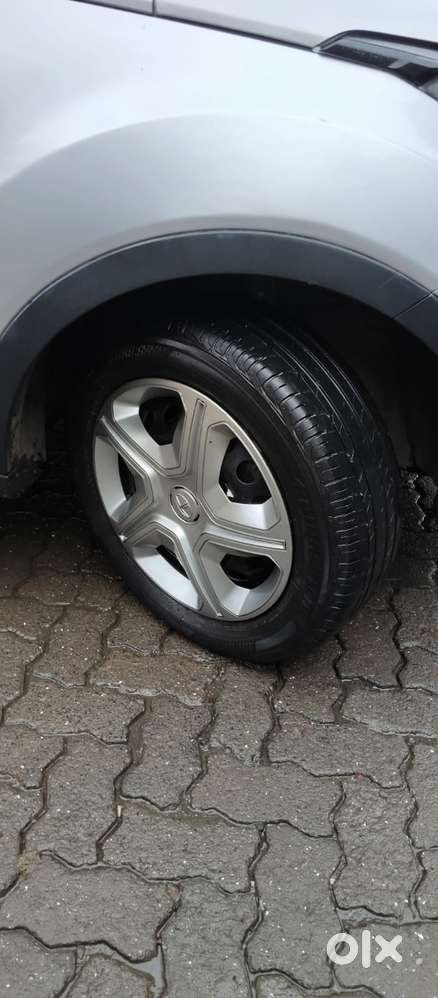 Tata Nexon 1.5 Revotorq Xma Plus (s) Amt, 2021, Petrol