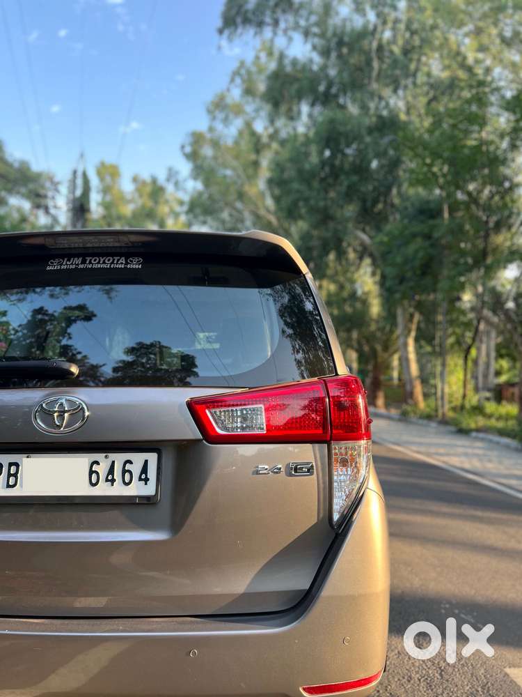 Toyota Innova Crysta [2020-ongoing] 2.4 Gx At 7 Str, 2021, Diesel