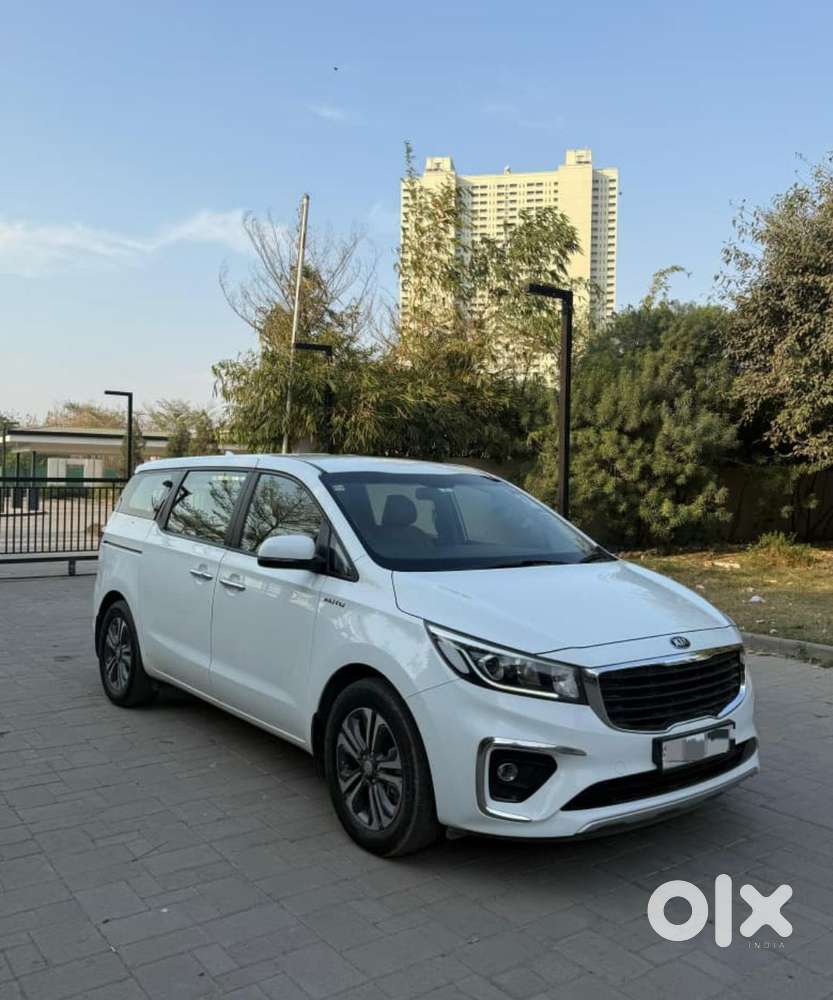 Kia Carnival Premium, 2020, Diesel
