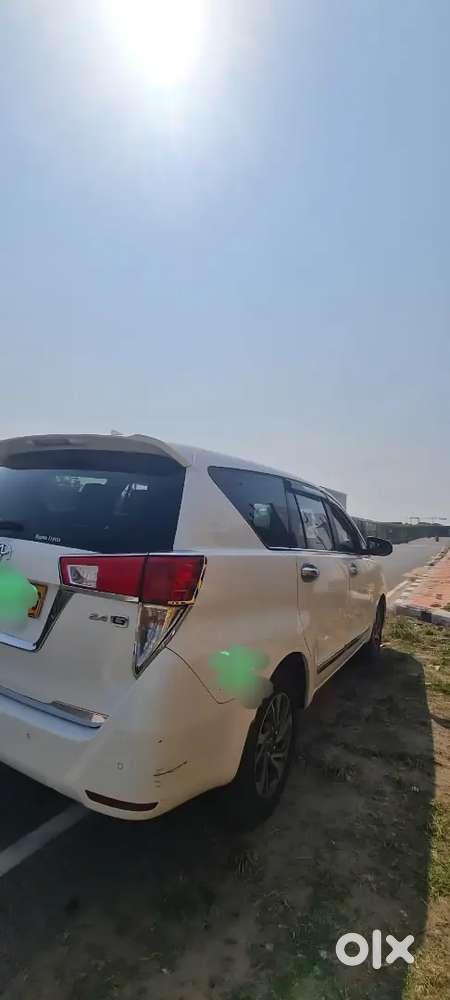 Toyota Innova Crysta 2022 Diesel 117000 Km Driven