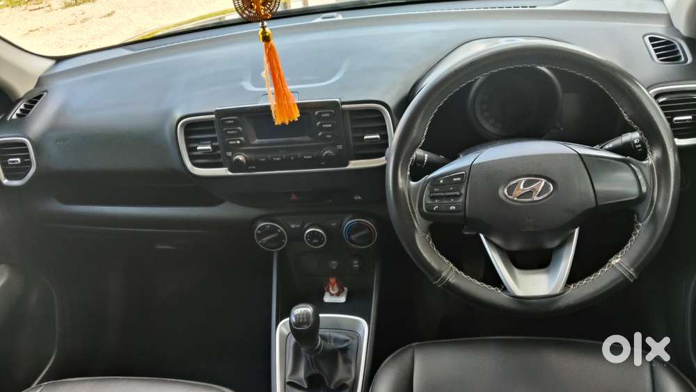 Hyundai Venue 1.2 S (o), 2021, Petrol