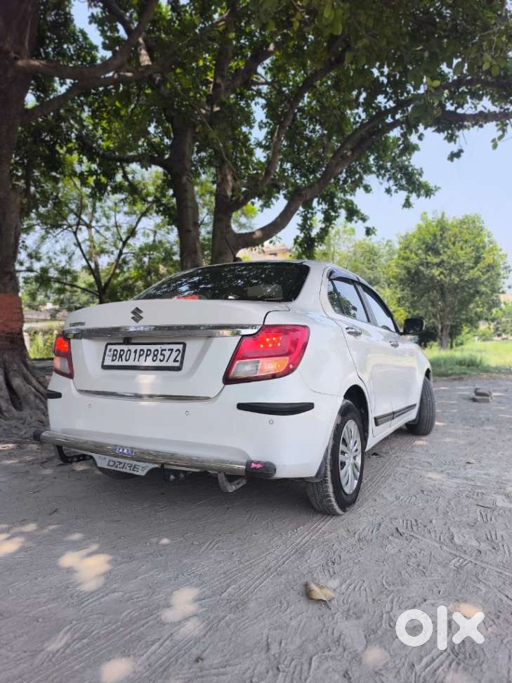 Maruti Suzuki Dzire 1.2 Vxi, 2023, Petrol