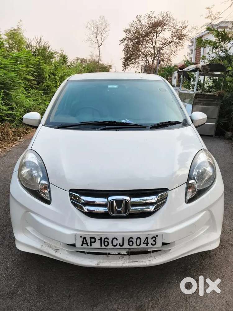 Honda Amaze 2013 Petrol Single Hand Showroom Track